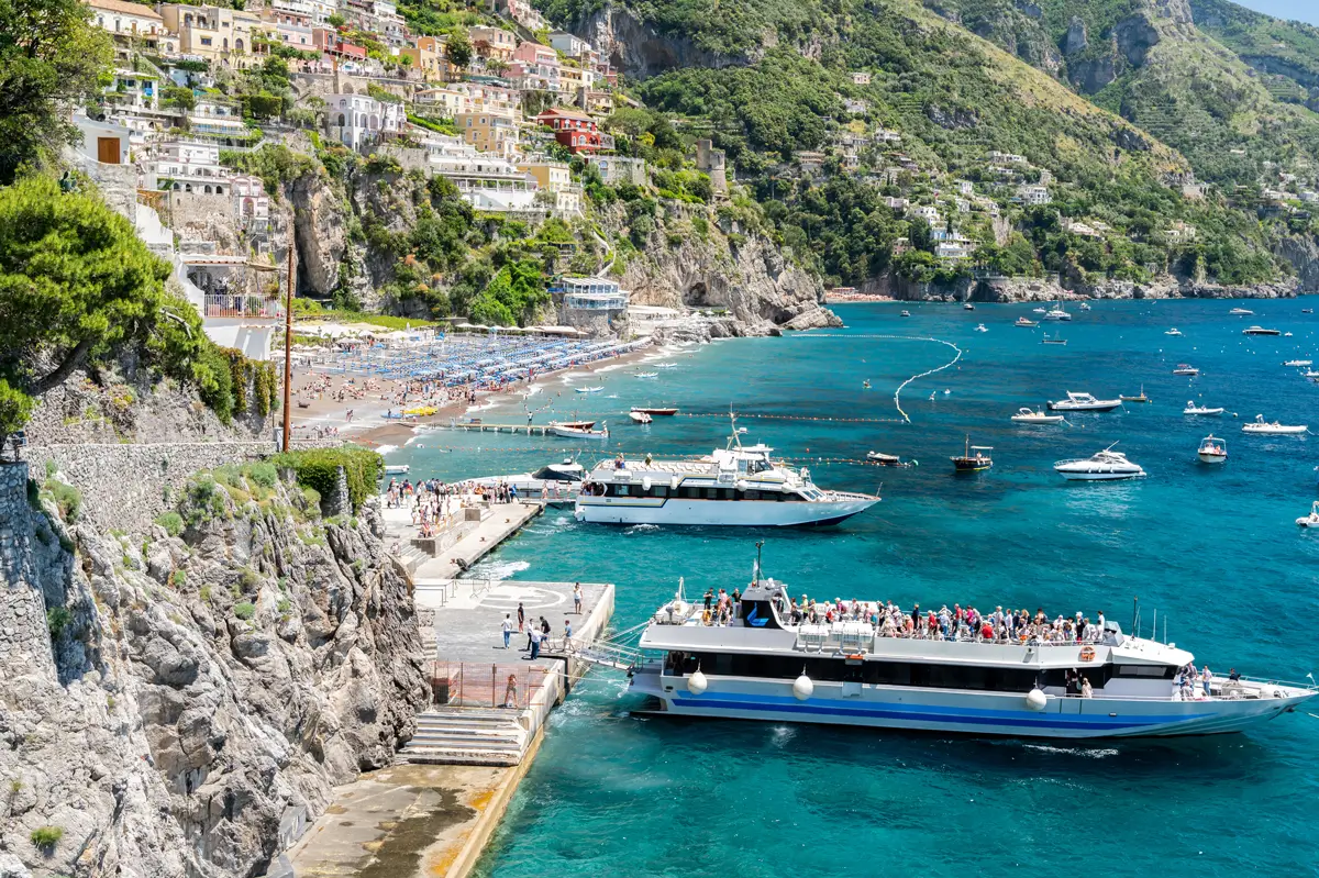 Foto di Positano a Napoli con spostamento aliscafo in Estate